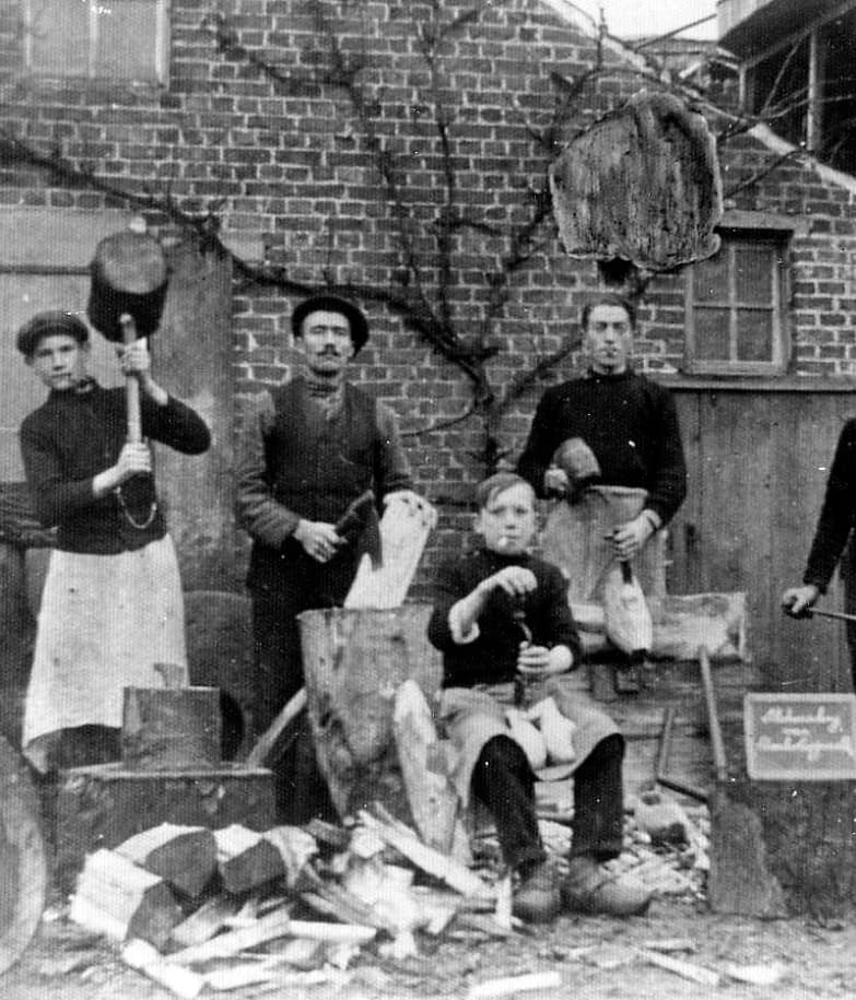 Wase klompnijverheid KLINGSPOOR De Klinge